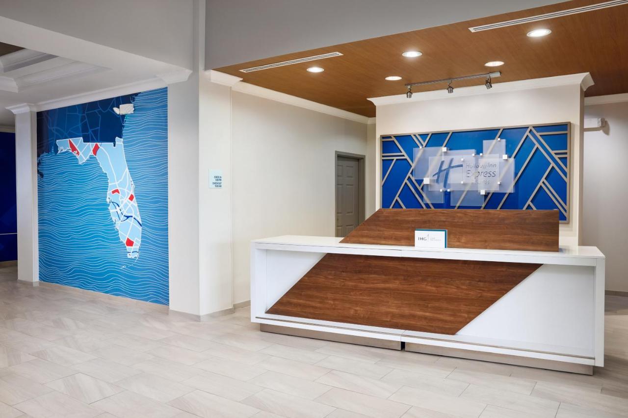 Express & West By Ihg 3* Port St. Lucie