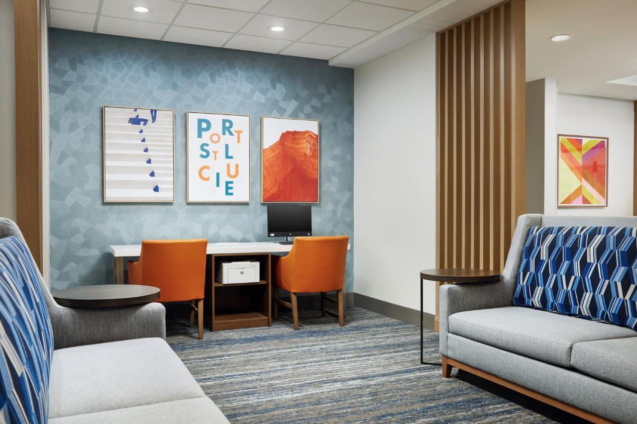 Express & West By Ihg Hotel Port St. Lucie