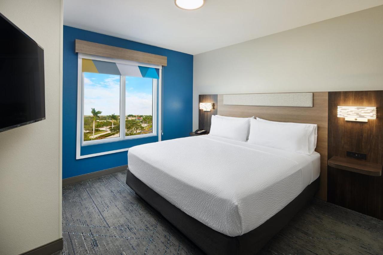 Express & West By Ihg Port St. Lucie