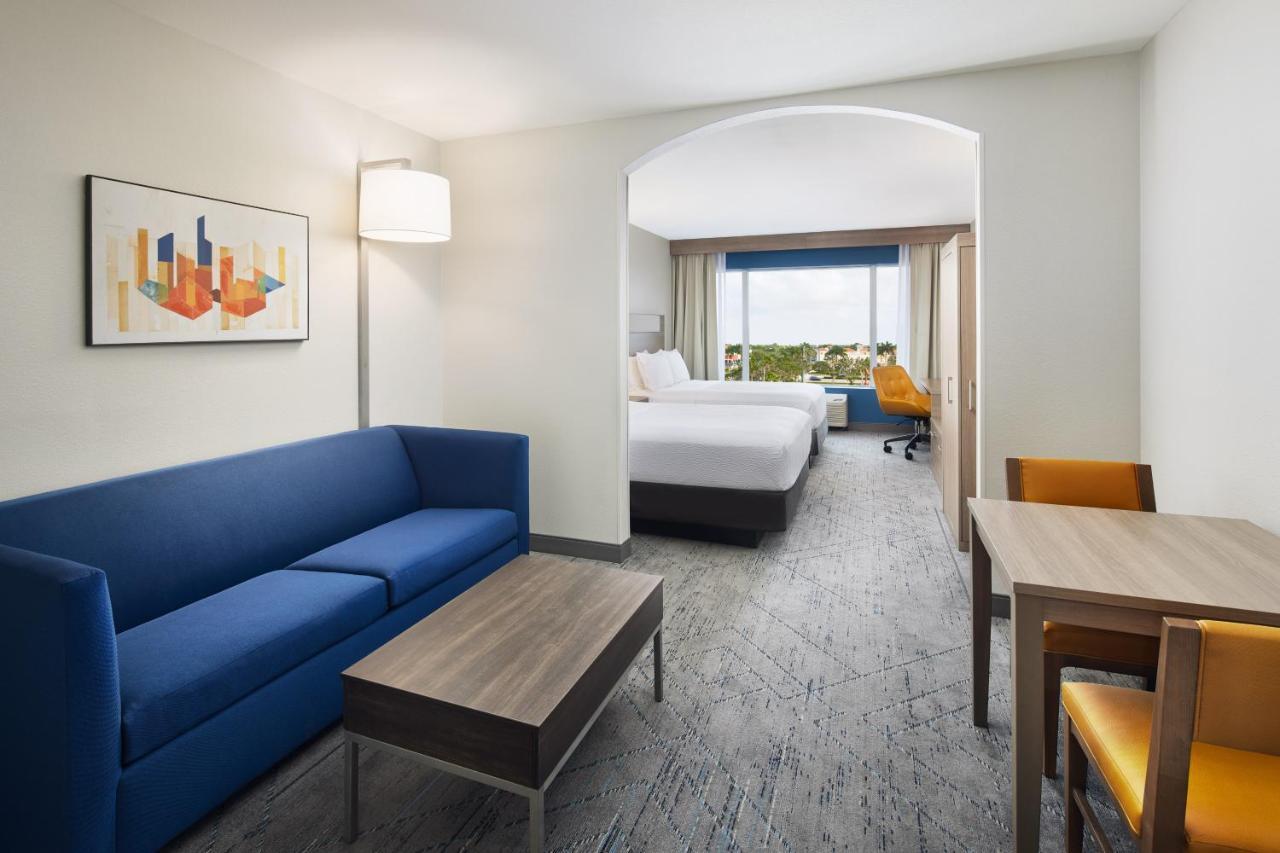 Express & West By Ihg