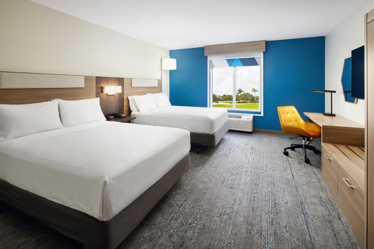 Express & West By Ihg